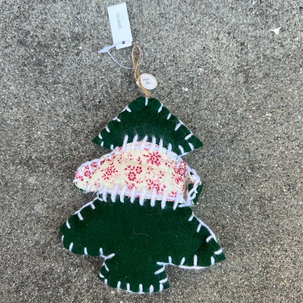 Green Felt Christmas Tree Ornament new with tags - Picture 5 of 12